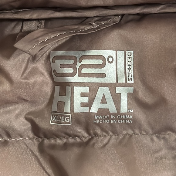 32 degree heat Zippered Vest with Down and feather Insulation Taupe Size XL - Picture 9 of 11